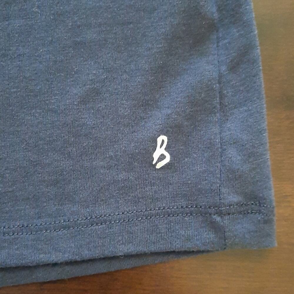 Boden Cross Keyhole Back Tee - Picture 3 of 6